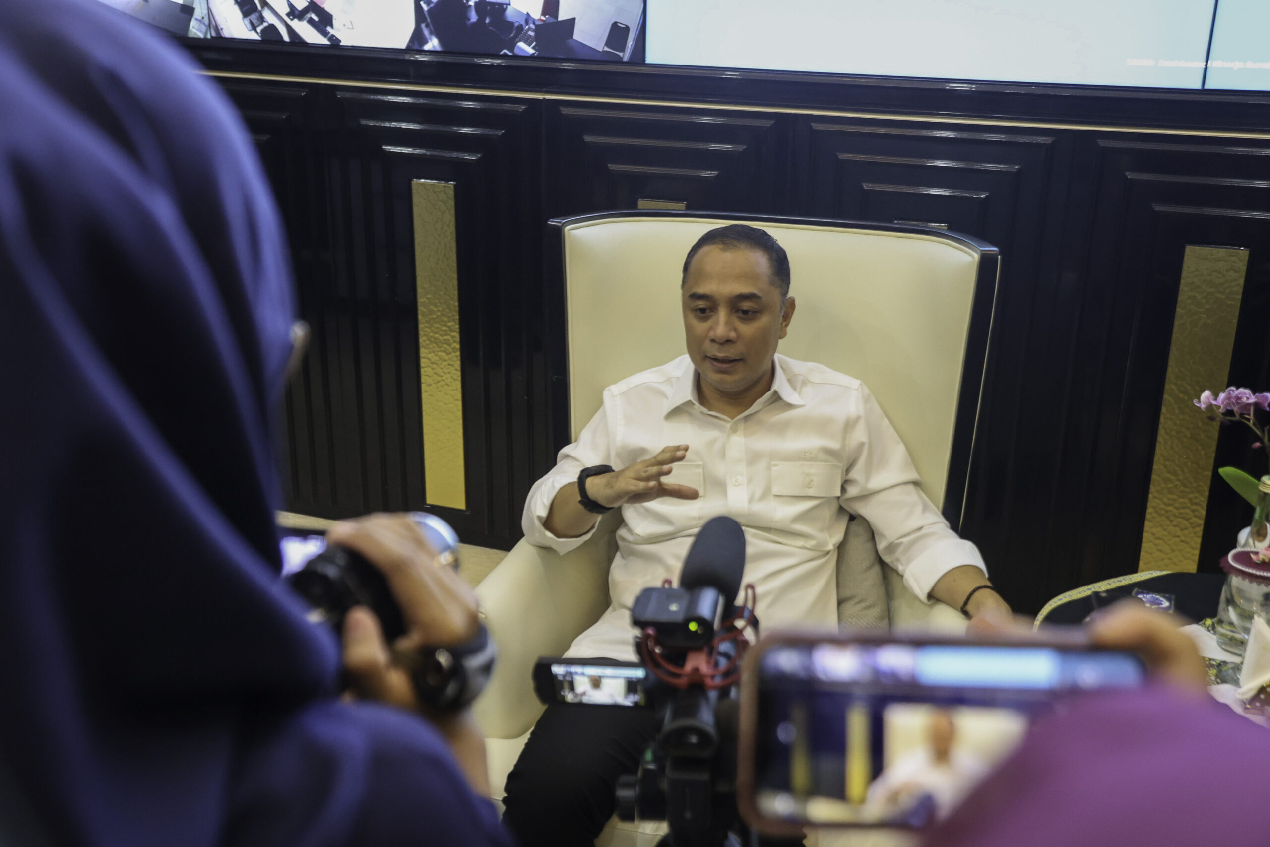 wali-kota-eri-temukan-bayar-pajak-parkir