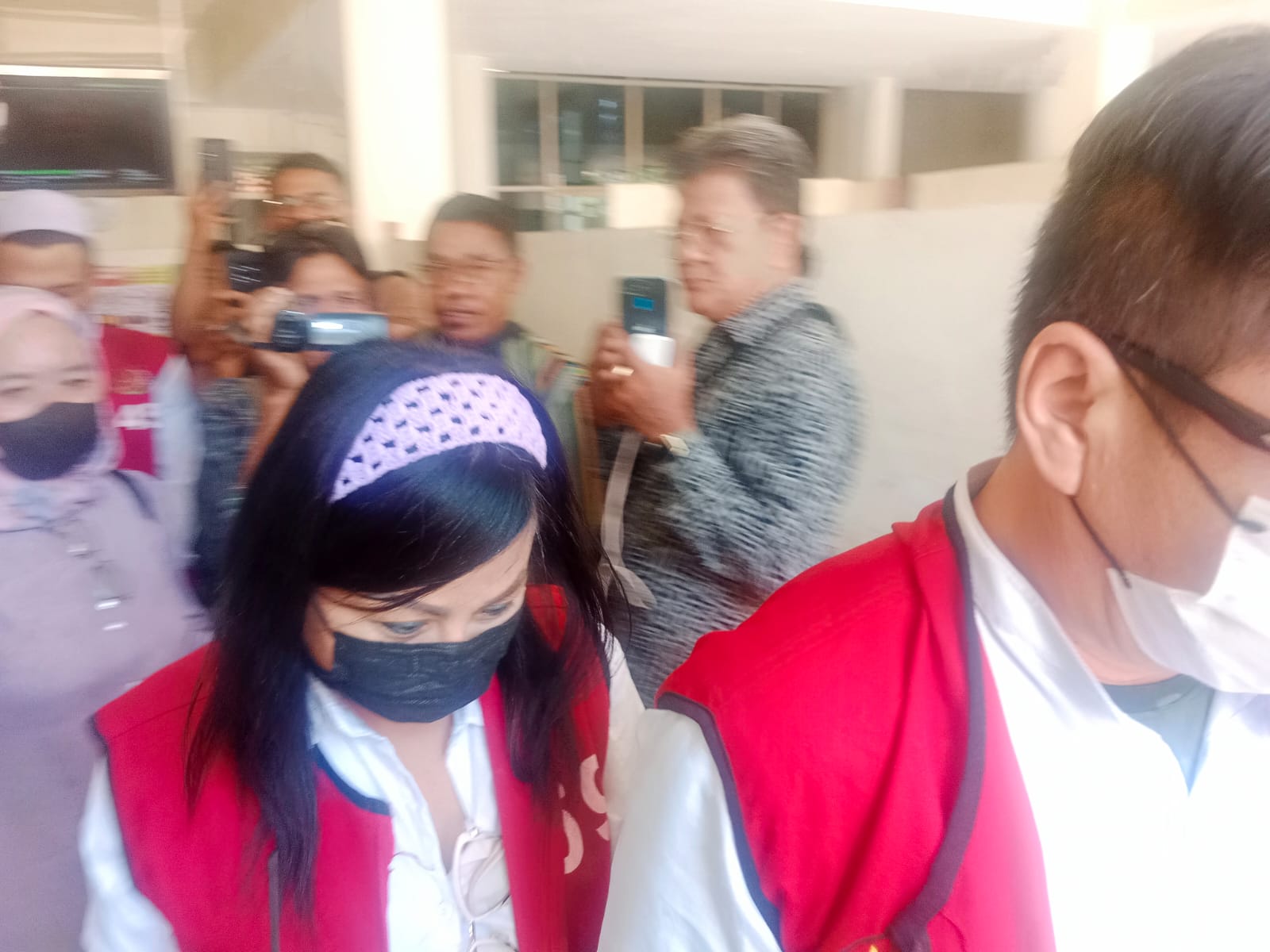 handy-dan-tjan-hwan-diana-perusakan-kendaraan