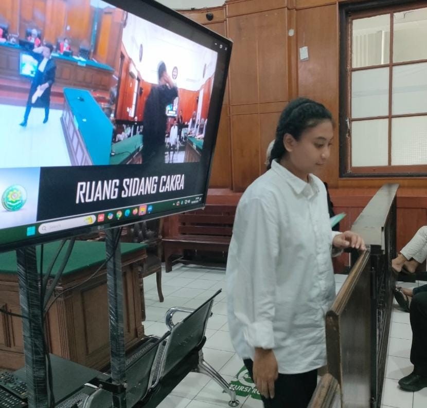 mark-up-fiktif-kasir-gaya-desicha-pt-tripalindo