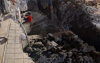 proyek-drainase gayungsari-pekerja-tewas