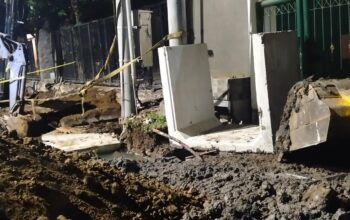 proyek-drainase-gayungsari-pekerja-tewas-dsdam