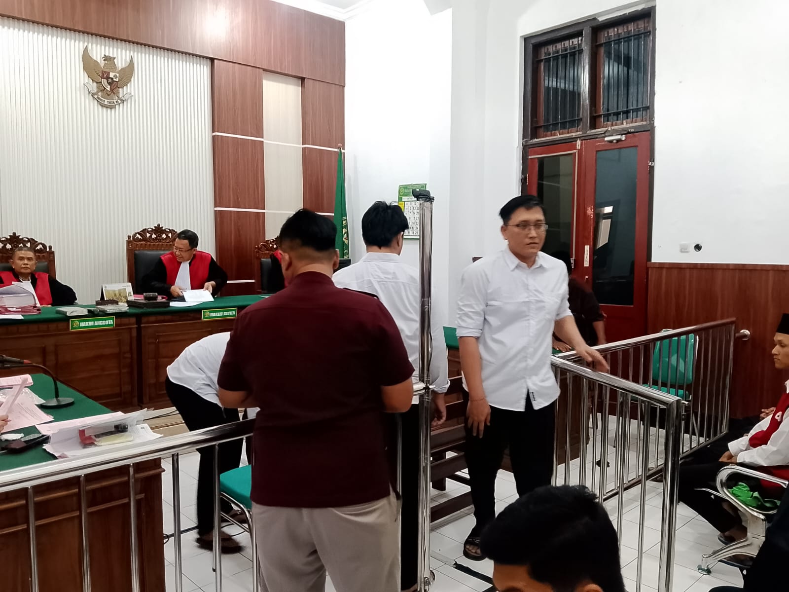 kasus-bbm-bersubsidi-tiga-terdakwa-dipenjara