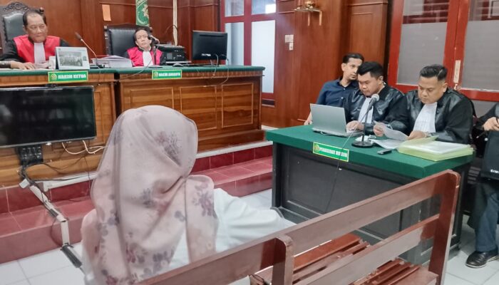 Edarkan Obat dan Kosmetik Tanpa Izin, Pemilik UD Asia Disidang