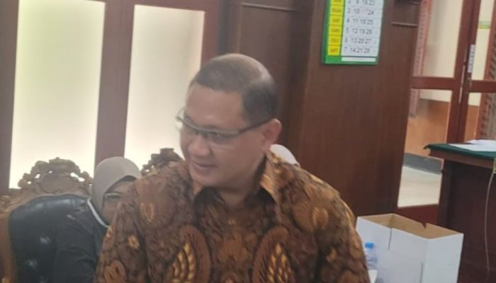 Hakim Tegur Kadindik Jatim soal Cara Tanggapi Isu Negatif, Uang Rp20,5 Juta Jadi Sorotan Sidang