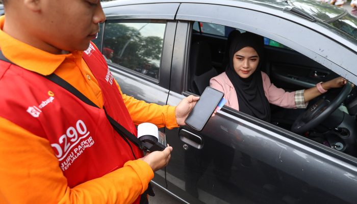 Bayar Parkir Non-tunai Ditolak Jukir, Laporkan ke Satgas Anti-Preman