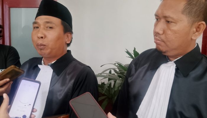 Hakim Marah Kadindik Jatim Mangkir dalam Sidang Dugaan Pemerasan