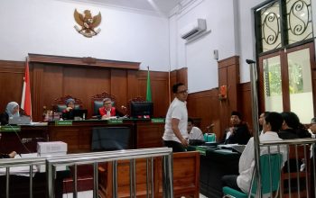 pemerasan-kadindik-jatim-hakim-soroti-hendra