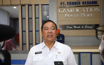 dlh-surabaya-parkir-di-dalam-area-makam-gratis