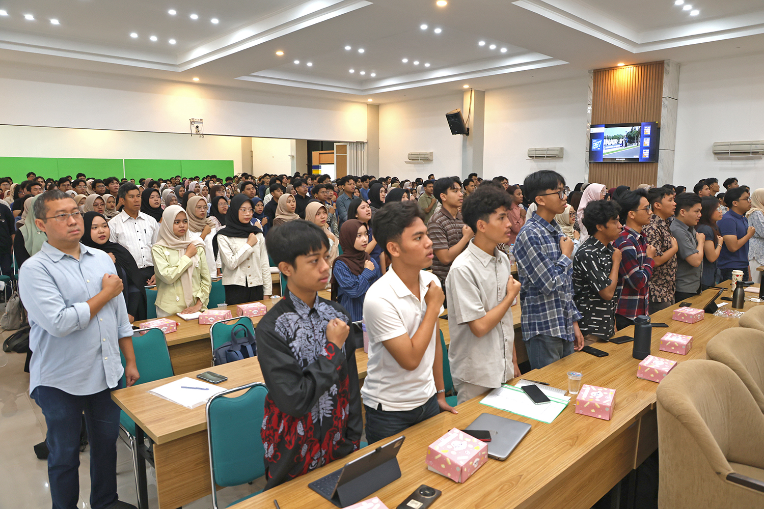 eri-cahyadi-ajak mahasiswa-jadi-pebisnis