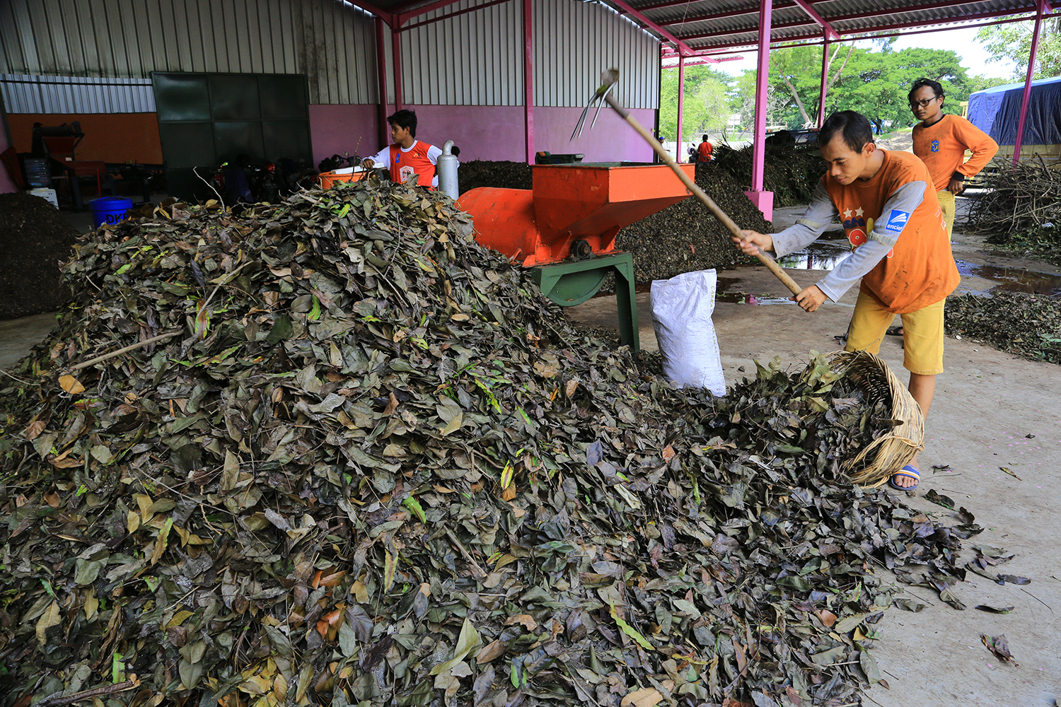 wali-kota-eri-targetkan-volume-sampah-turun
