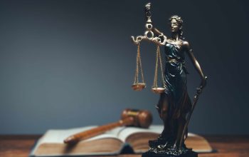 Teori Klasik Immanuel Kant Jelaskan Mengapa Hukum Harus Punya Nurani