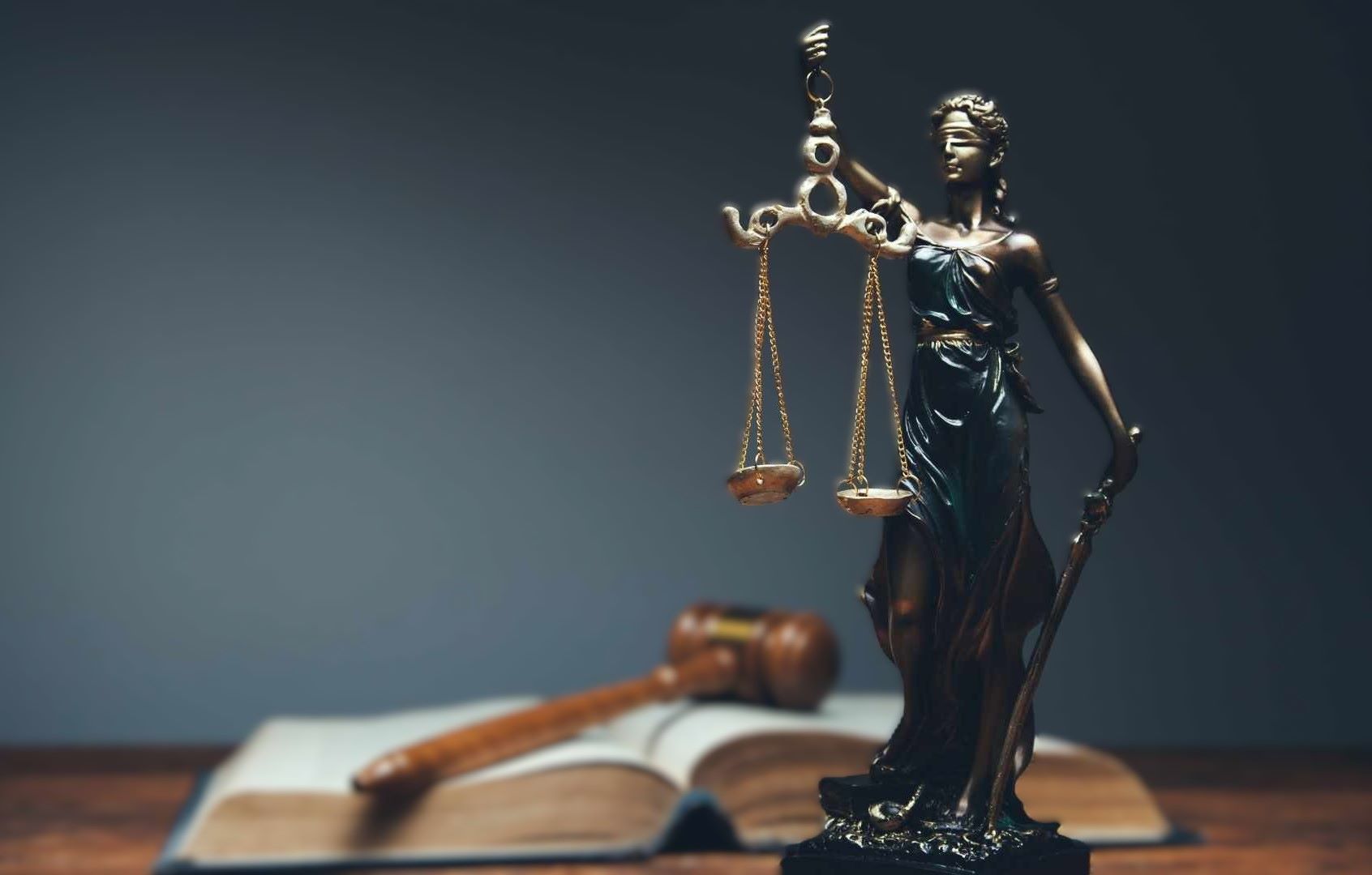 teori-klasik-immanuel-kant-hukum-harus-nurani