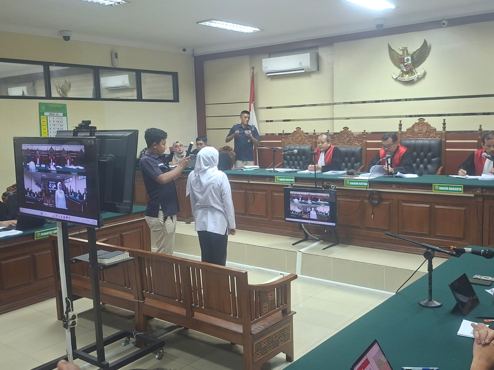 khofifah-bantah-tuduhan-fee-hibah-30-persen