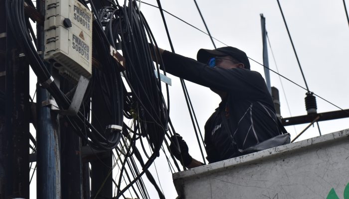 Lagi 45 Tiang Fiber Optik Ilegal Dibongkar