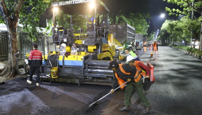 Perbaikan Jalan Berlubang Tembus 60 Ton Hotmix Dengan Anggaran Rp40 M