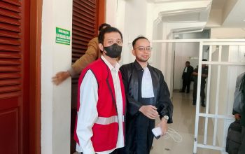 2-terdakwa-peredaran-uang-palsu-vonis-ringan