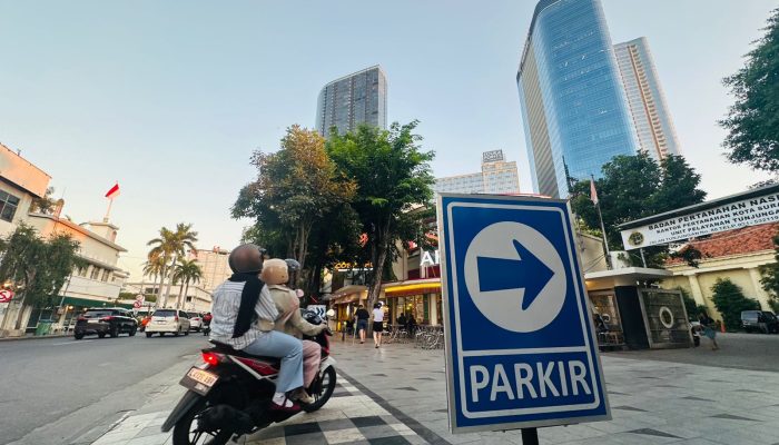 Euforia Belanja Lebaran Meningkat Penataan Parkir di Kawasan Pertokoan Ditertibkan