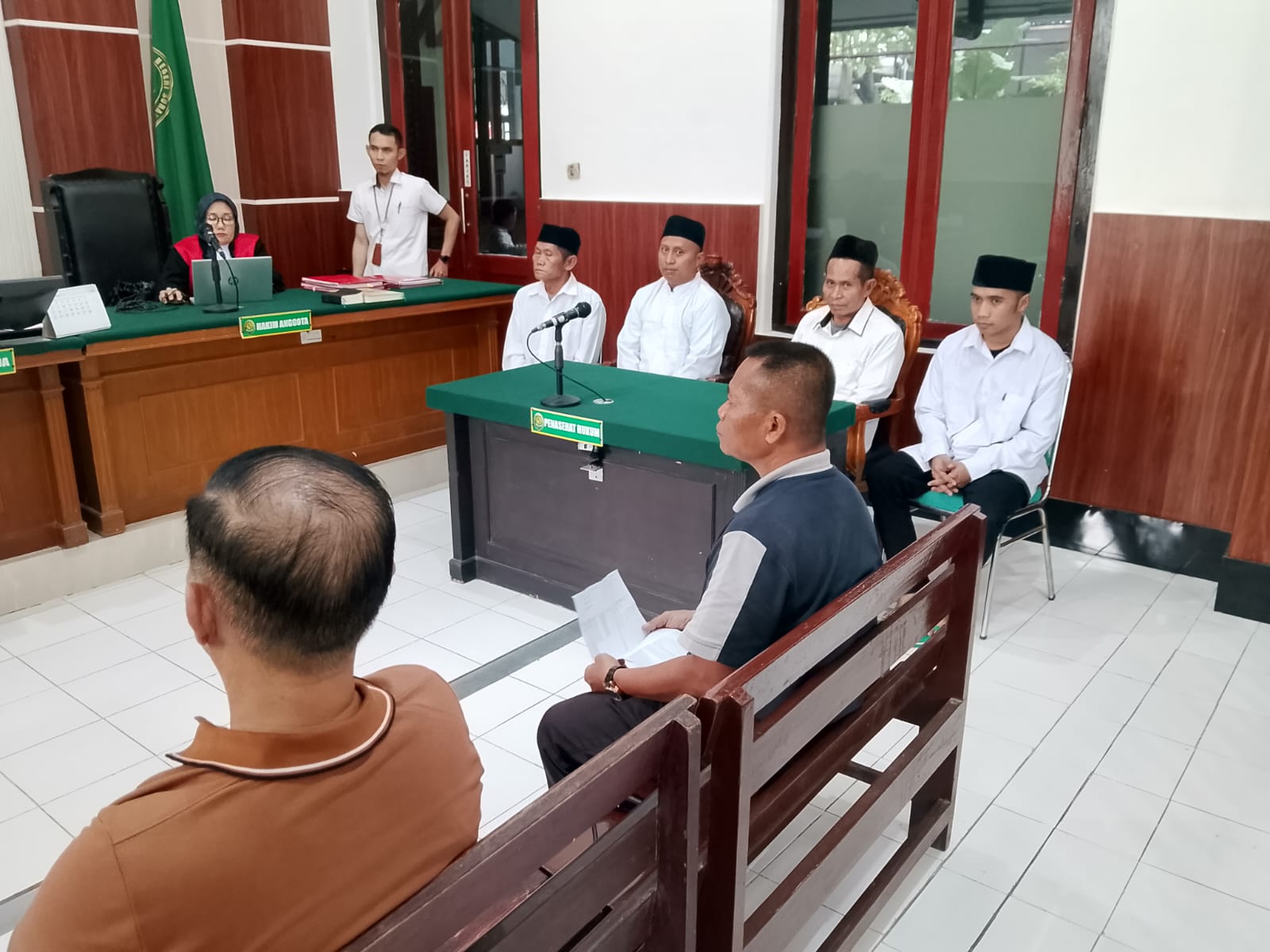 pengoplosan-elpiji-subsidi-3-kg-jadi-12-kg