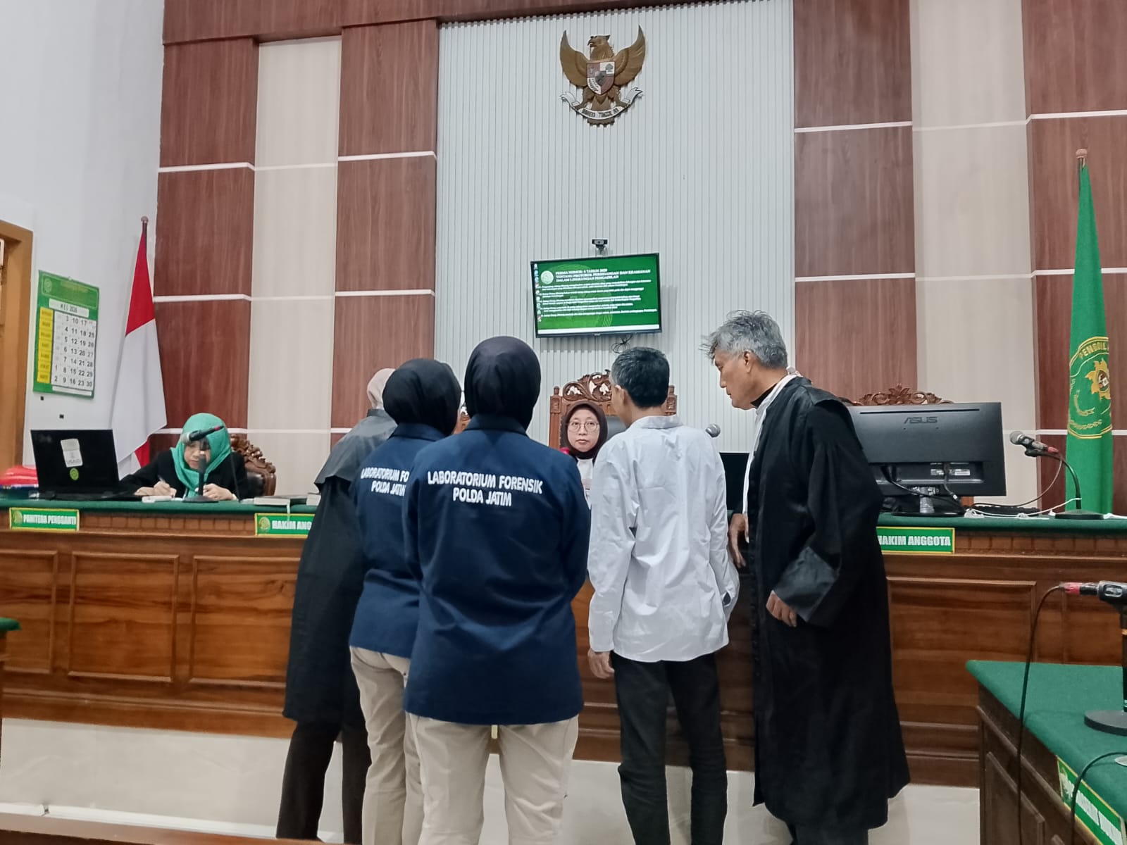 teka-teki-tekstur-sabu-di-sidang-agung-wawan