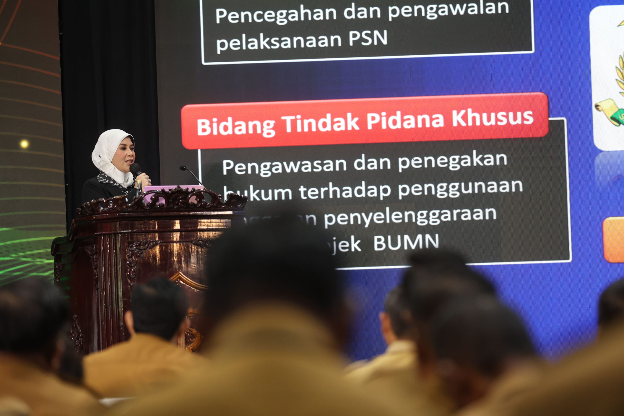 prof-mia-amiati-dukung-transparansi-pengadaan