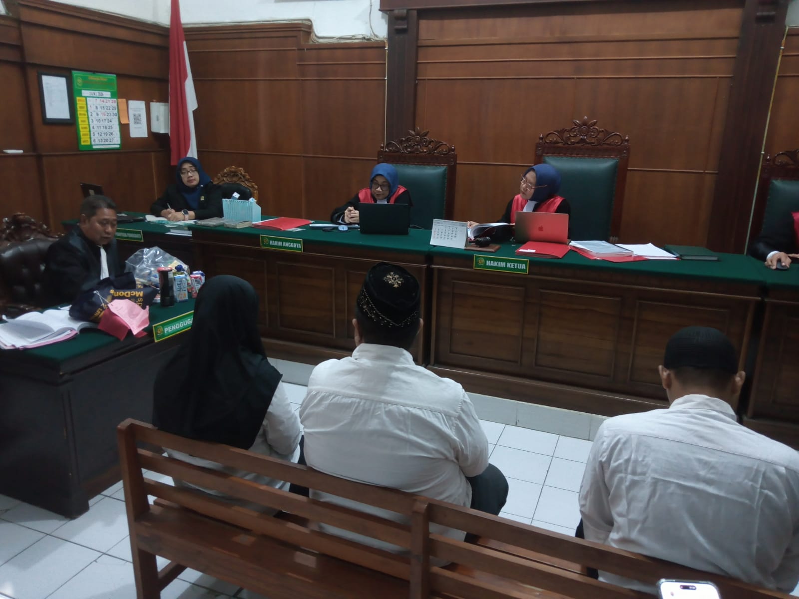 kepala-gudang-cimory-jual-produk-kedaluwarsa