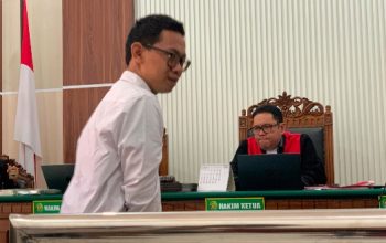 perusakan-kantor-yayasan-savy-amira-surabaya