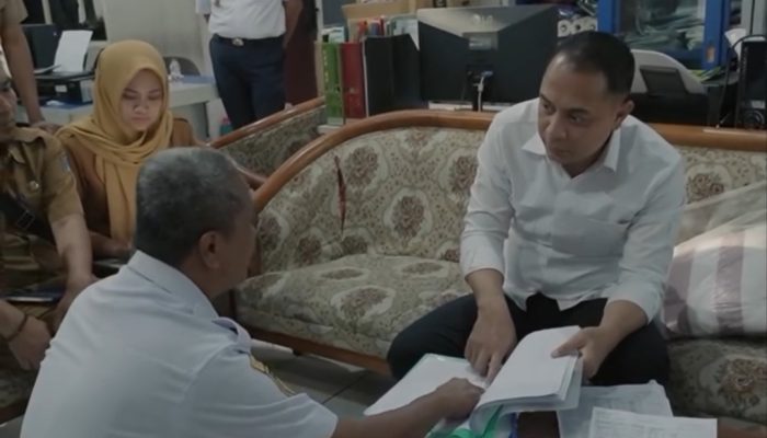 Eri Cahyadi Murka soal Parkir Tunai Petugas hingga Pejabat Dishub Terancam Dicopot