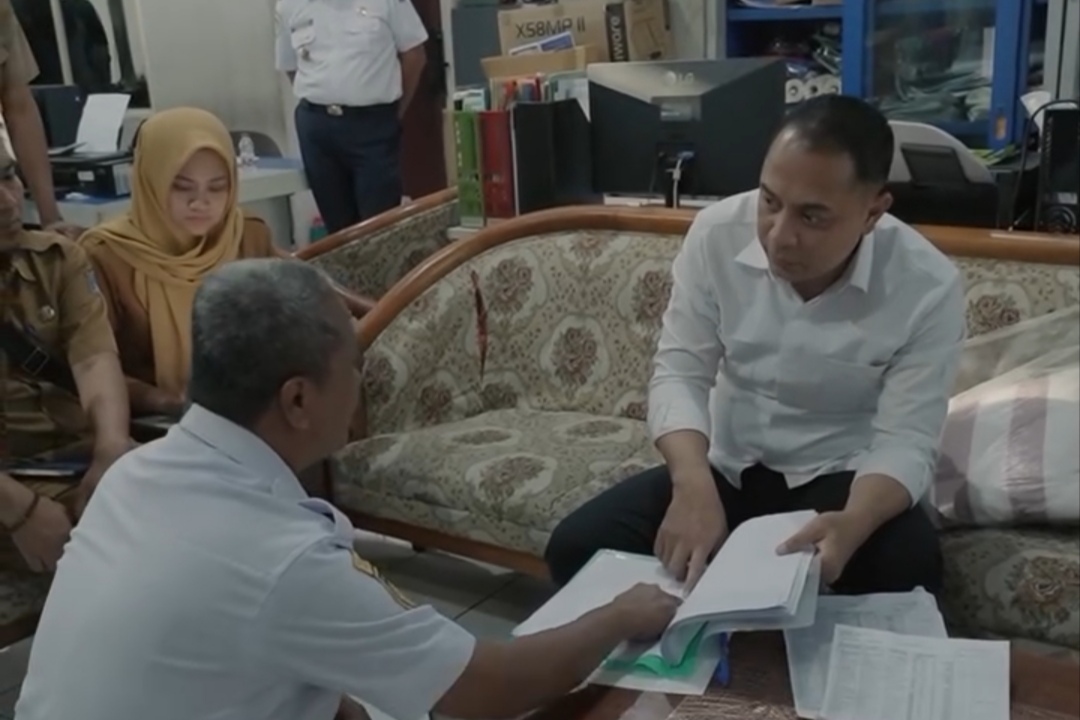 eri-cahyadi-murka-soal-parkir-tunai-pejabat
