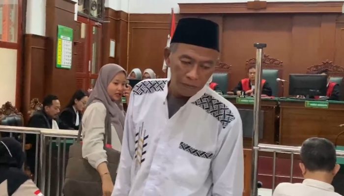 Direktur PT Kurnia Sukses Semesta Akui Ubah Dokumen Cangkang Sawit Jadi Bawang Bombay