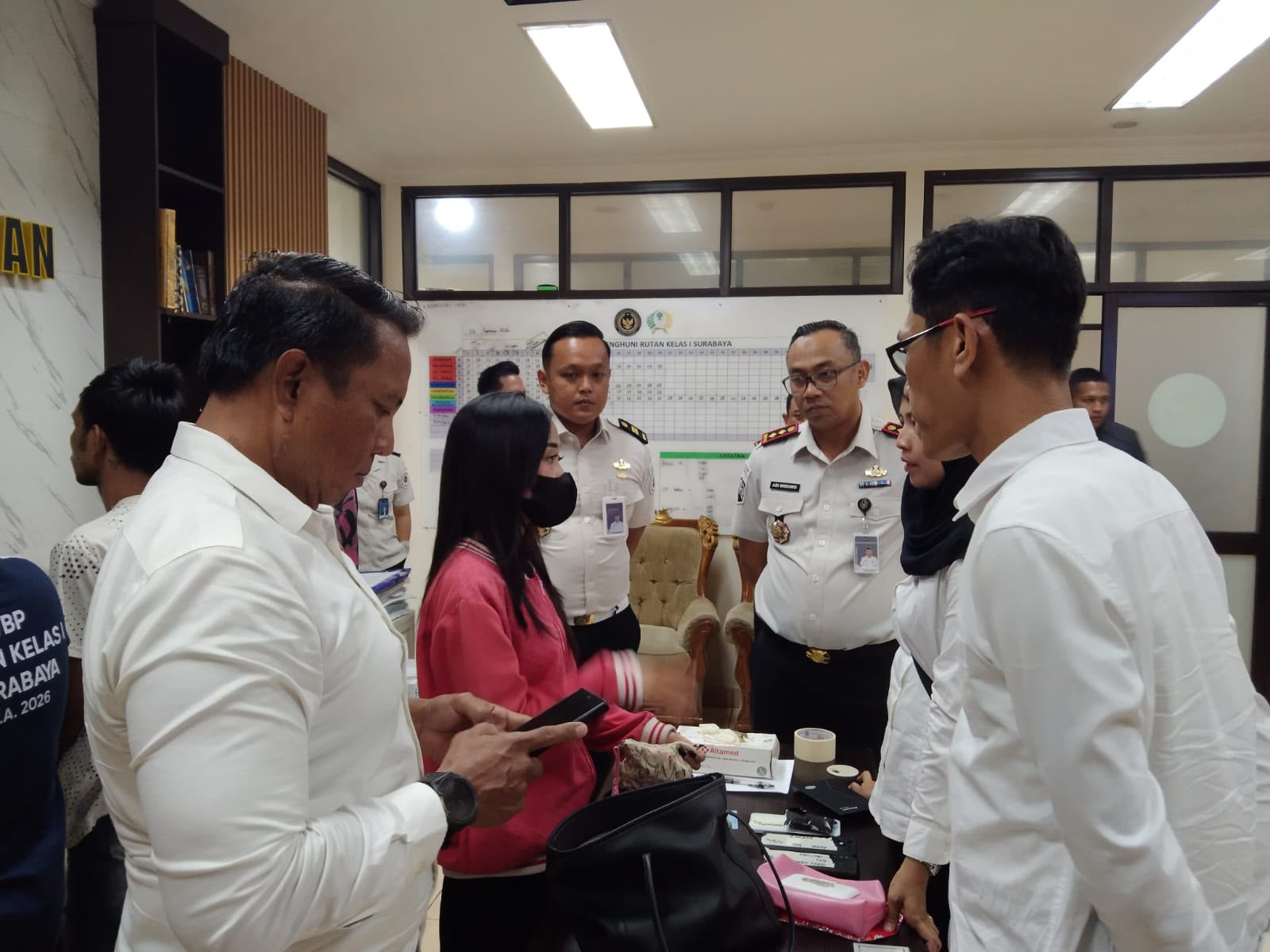 petugas-rutan-surabaya-penyelundupan-sabu