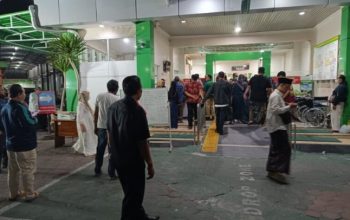 Ratusan Santri Manbaul Hikam Sidoarjo Dilarikan ke RS, Diduga Keracunan MBG