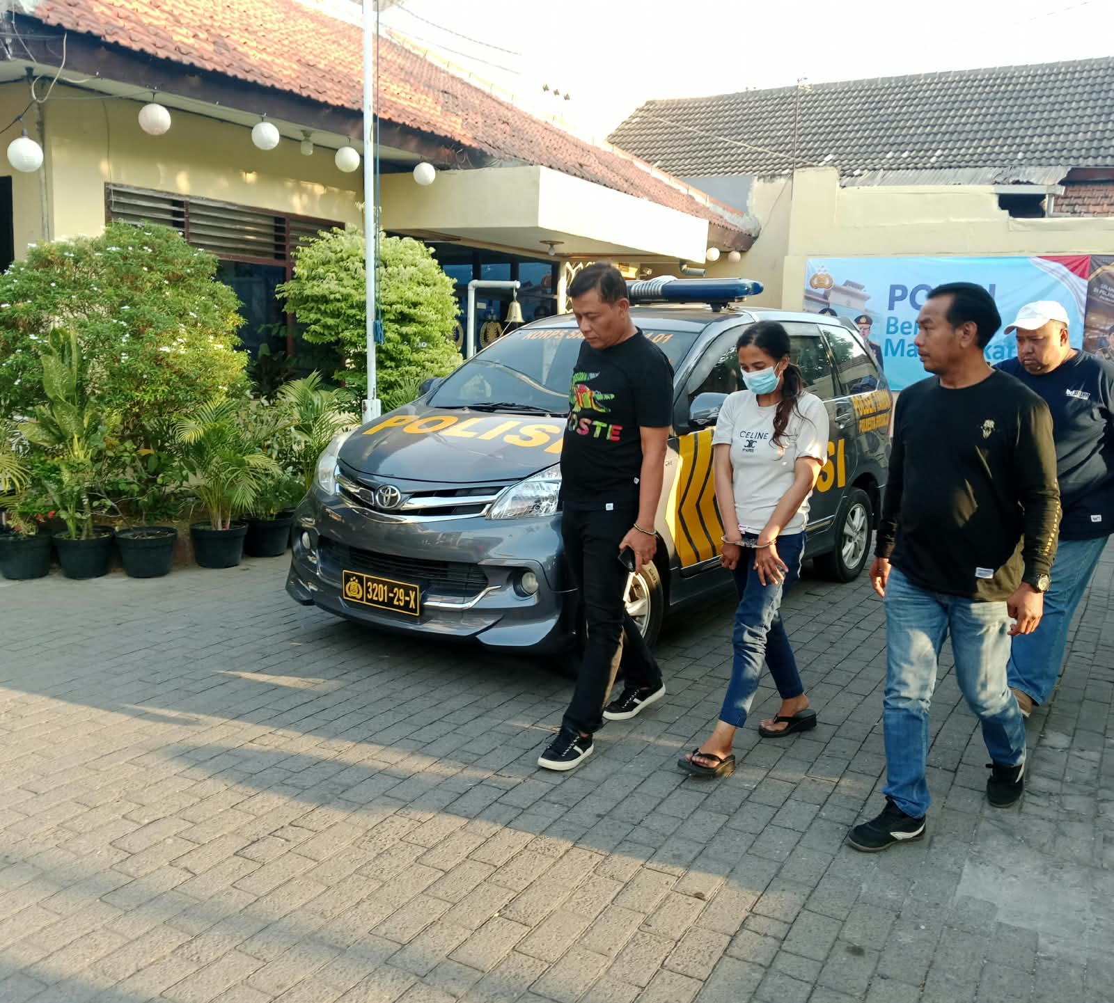warga-tangkap-perempuan-terduga-pelaku-curanmor