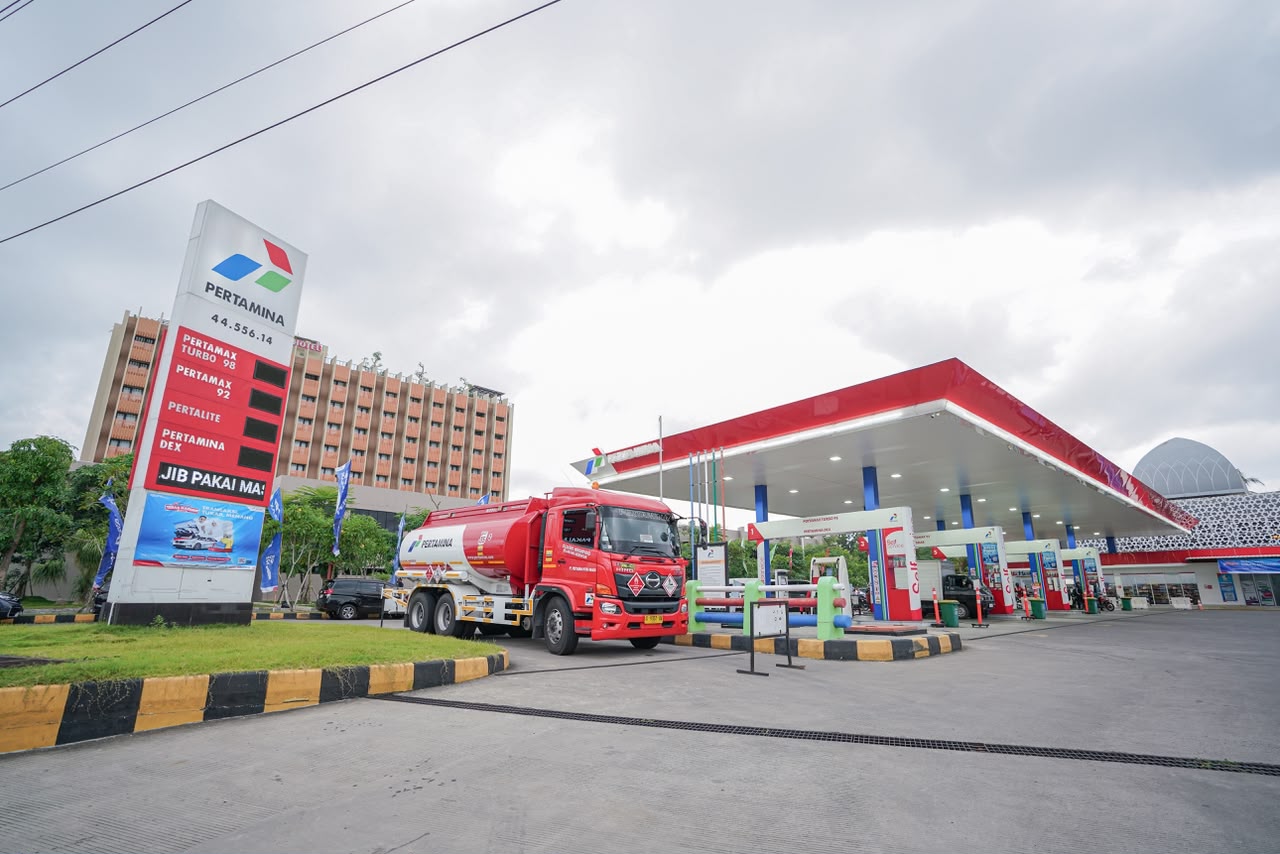 pertamina-intensifkan-penyaluran-bbm-spbu